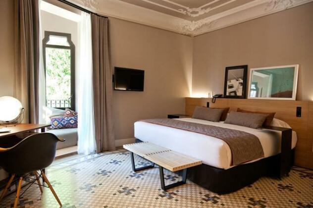 Alexandra Barcelona Hotel Curio Collection by Hilton - Photo4