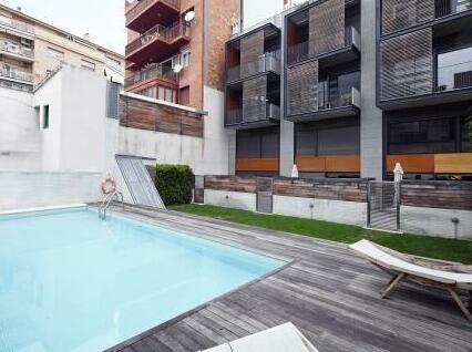Apartment Barcelona Rentals - Swimming Pool with Terrace - Photo2