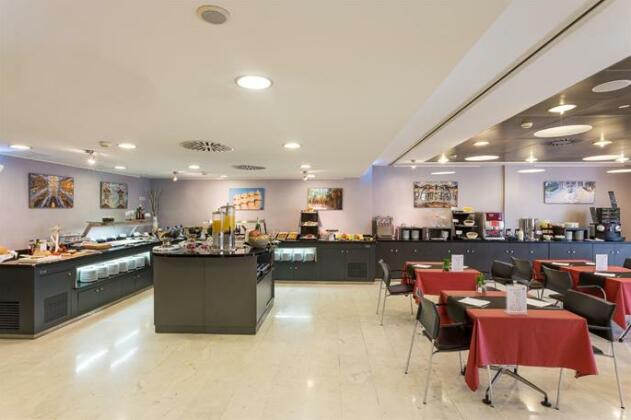 Ayre Hotel Caspe - Photo4