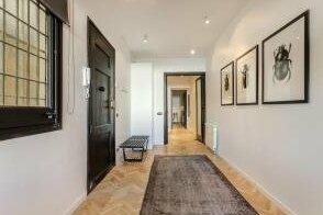 Barcelona Exclusive 1 Br Penthouse With Terrace Hoa 42144 - Photo2