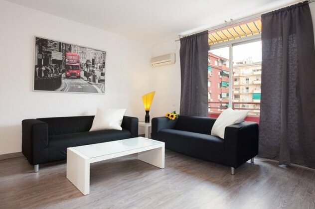 Barcelona2be Apartments - Photo2