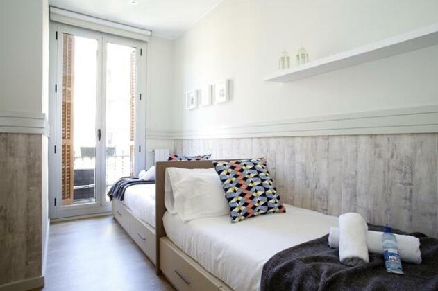BarcelonaForRent Urban Suites - Photo4