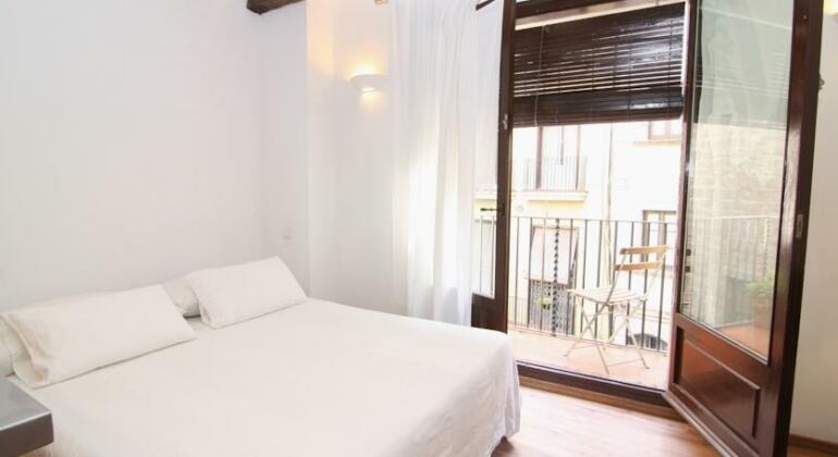BCN2STAY Apartments - Photo2