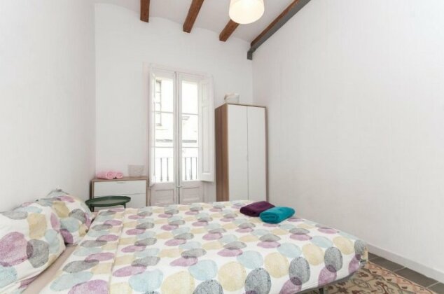 Comfortable Cozy Apartment for Groups in Gracia