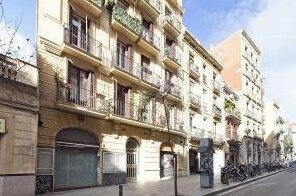 Cozy Paseo de Gracia 2 BR Apartment - HOA 42135