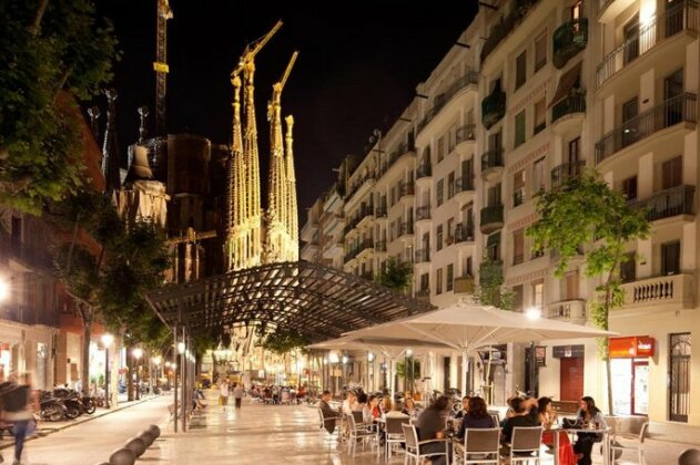 Enjoybcn Gaudi Apartments - Photo4