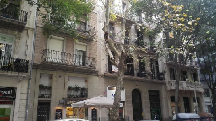 Espai Barcelona Rocafort Apartments