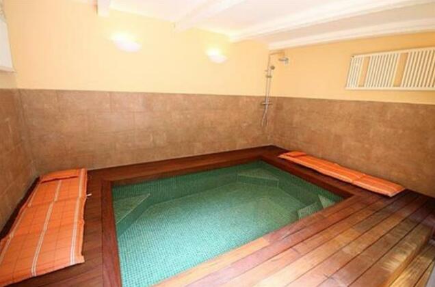 Gaudi Pool Apartment - Photo4