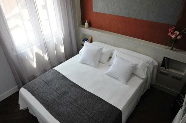 Gaudint Barcelona Suites