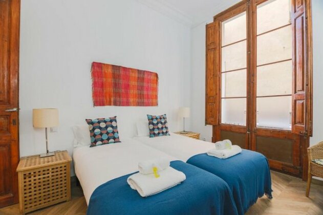 Great Spacious Apartment in the Gothic District City Center - Photo4