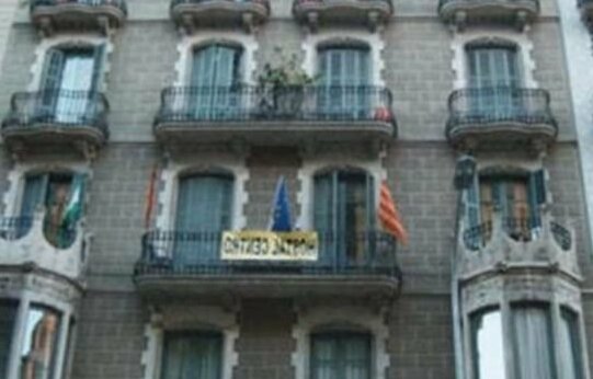 Hostal Balmes Centro