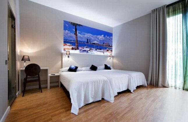 Hostal BCN Ramblas - Photo4