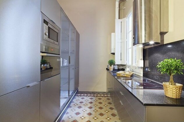 Luxury Rambla A - 4 Bedroom Apartment 2nd Floor - MSB 55988 - Photo4