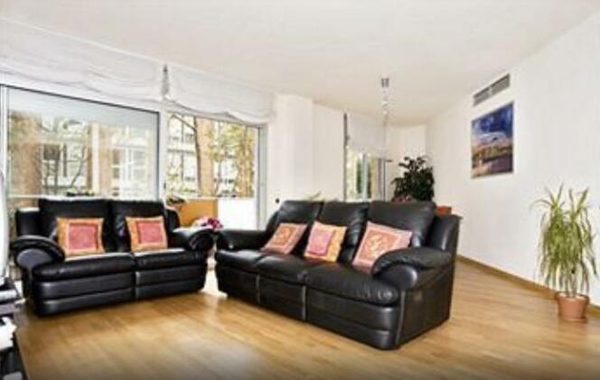 Olympic Village Rent Top Apartment - Photo4