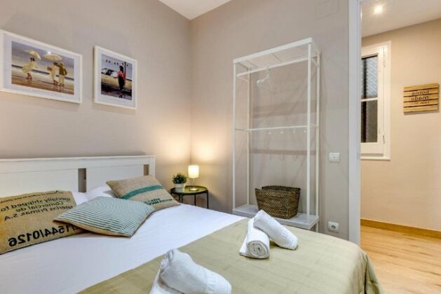 Renovated & Classic 3-Bedroom Sagrada Familia Apt - Photo5