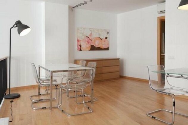 Spacious apartment for families near Park Guell - Photo2