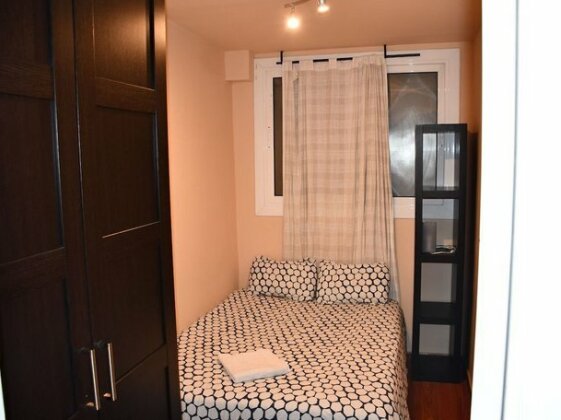 Three Bedroom Apartment in Sants - Photo3