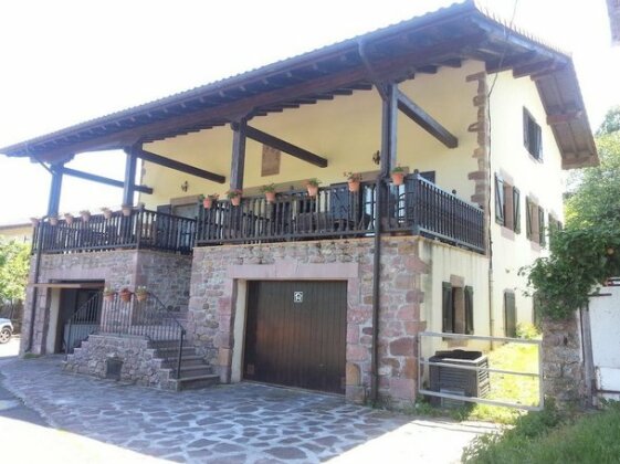 Casa Rural Larraldea