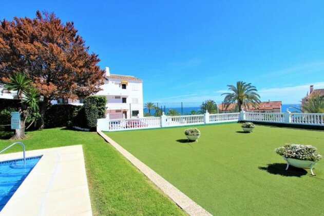 Los Cisnes Apartments 50m from the Beach - Photo3