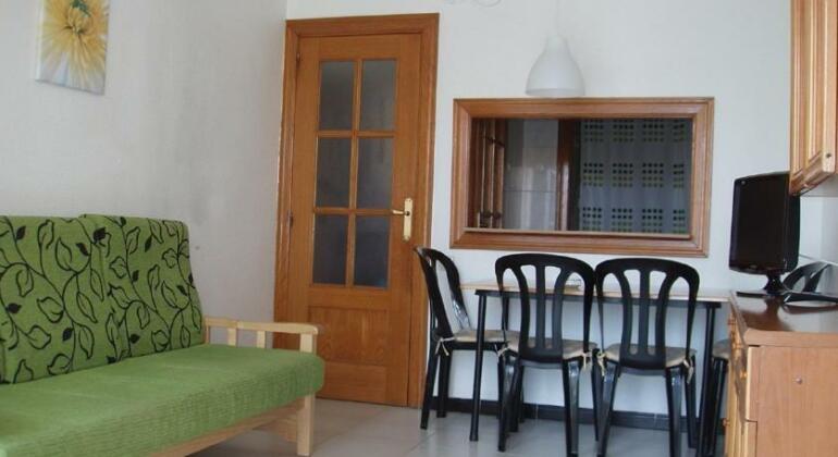 Apartamentos Maria Victoria - Photo5