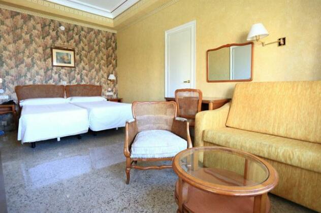 Gran Hotel Delfin - Photo4