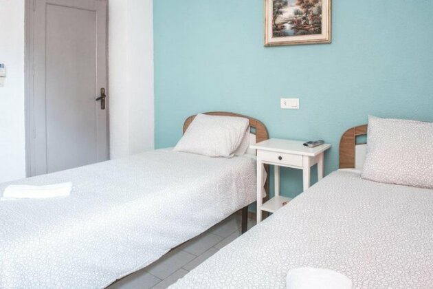 Hostal Del Mar Benidorm - Photo5
