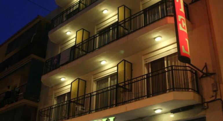 Hotel Marbella Benidorm - Photo2