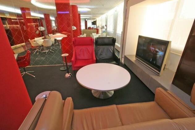 Hotel Oasis Plaza - Photo3