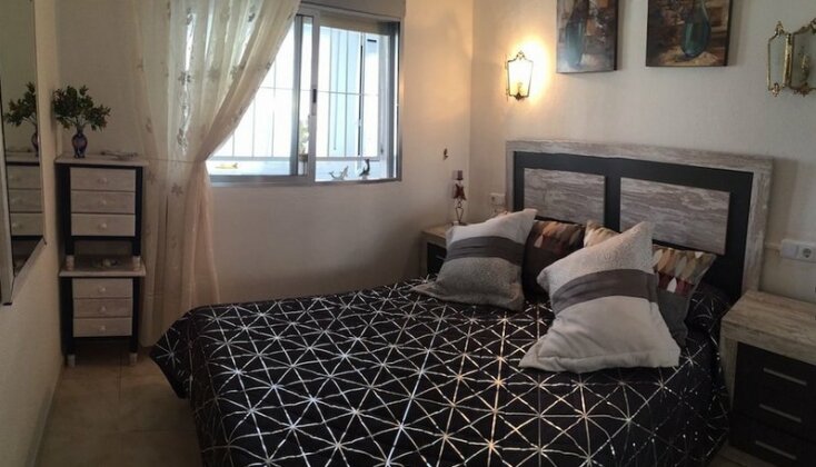 Mediterranean Avenue Apartment - Photo4