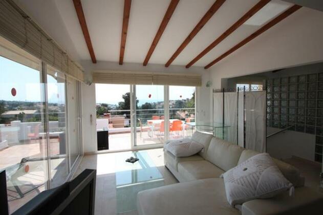 Michelle Benissa Costa Blanca - Photo4