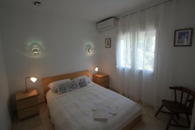 Michelle Benissa Costa Blanca - Photo5
