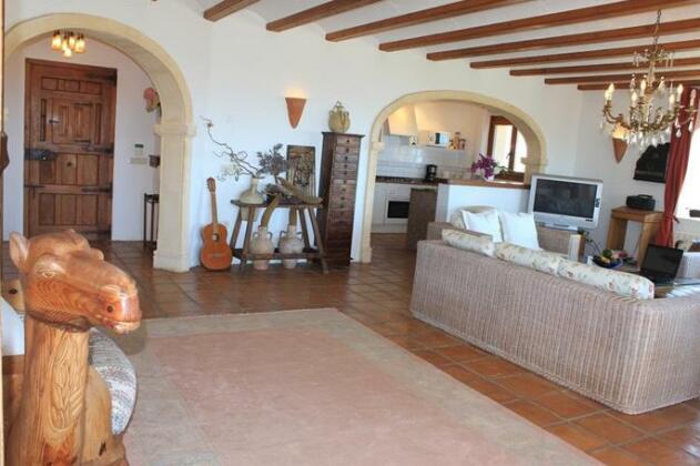 Classical and Romantic Villa - Photo2