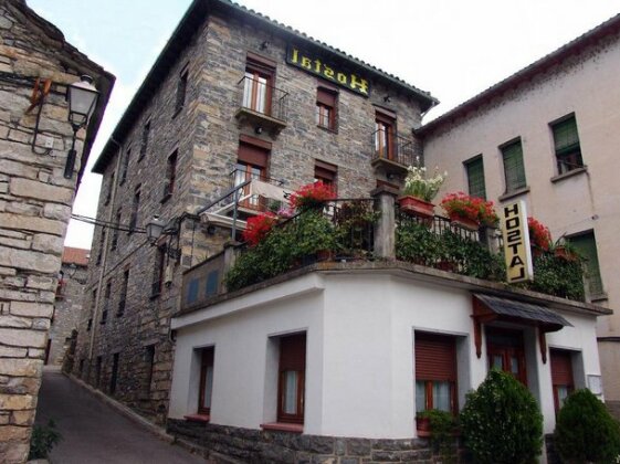 Hostal Pirineos