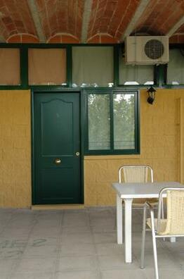 Hostal - Bungalows Camping Caceres - Photo5