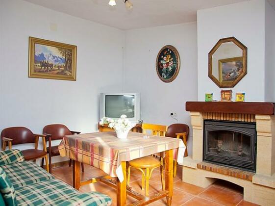 Interhome - Rural Cacin - Photo5