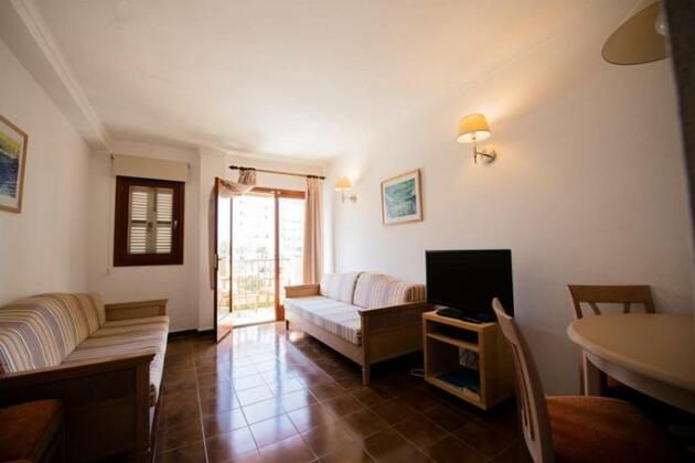 Apartamentos Playa Marina - Photo4