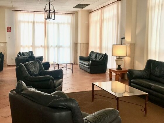 Nuramar Apartments - Photo4
