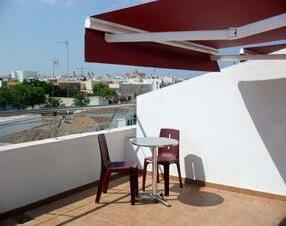 Park Garden Hotel - Photo2