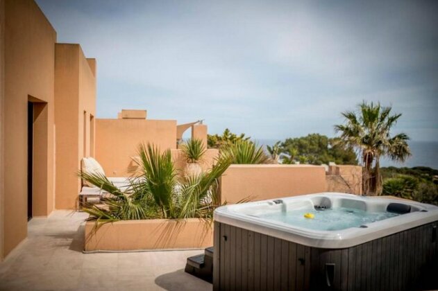 La Villa Cala Vedella - Photo3
