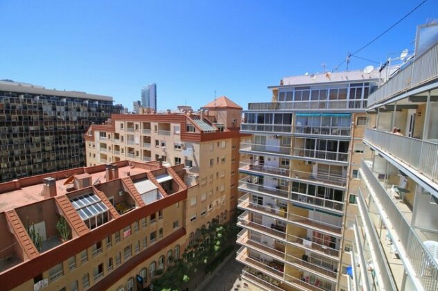  Photo 1