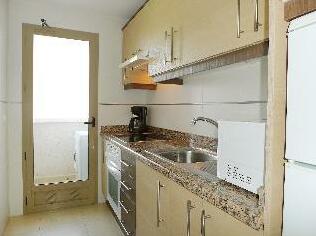 Larimar 02 - Two Bedroom - Photo3