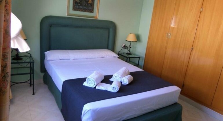Click & Booking Residencial Eurogolden - Photo5