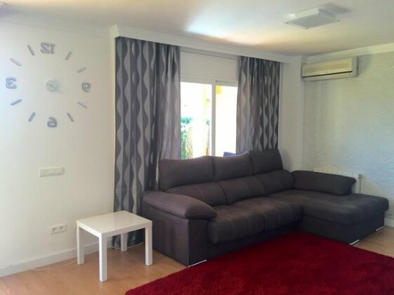 Townhouse Vilafortuny - Photo2