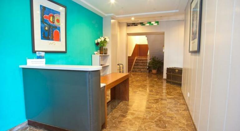 Hostal Residencia Bris - Photo2