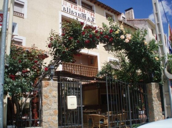 Hostal Restaurante La Muralla Canete - Photo4