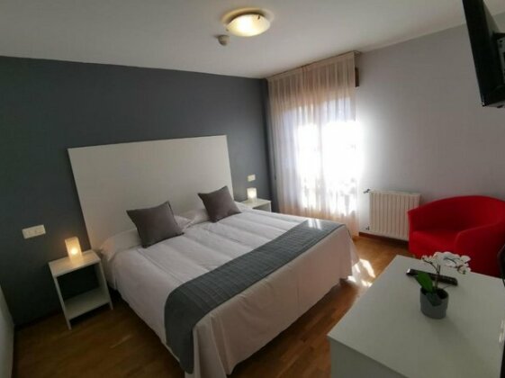 Hotel El Trasgu - Photo2