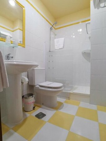 Hotel El Trasgu - Photo4