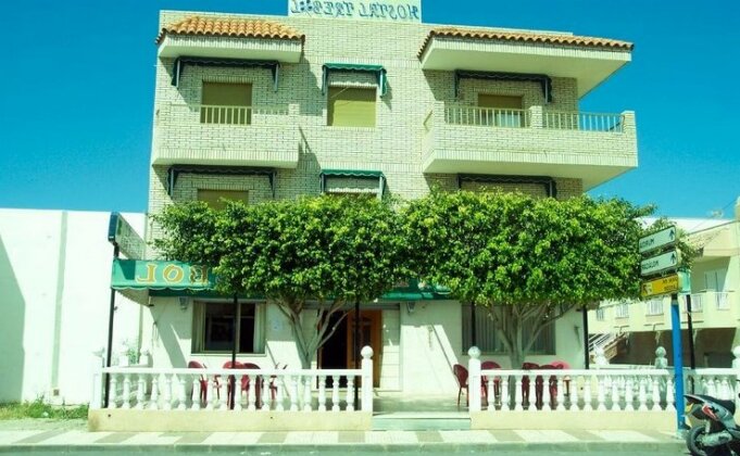 El Trebol Bar & Hotel