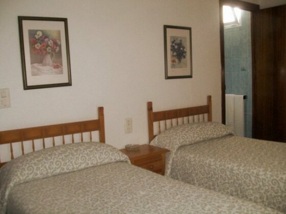 El Trebol Bar & Hotel - Photo3