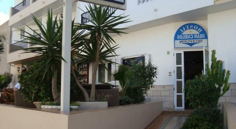 Hostal Juan Carlos - Photo2